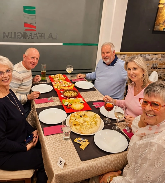 Foto de La Famiglia Catral 19
